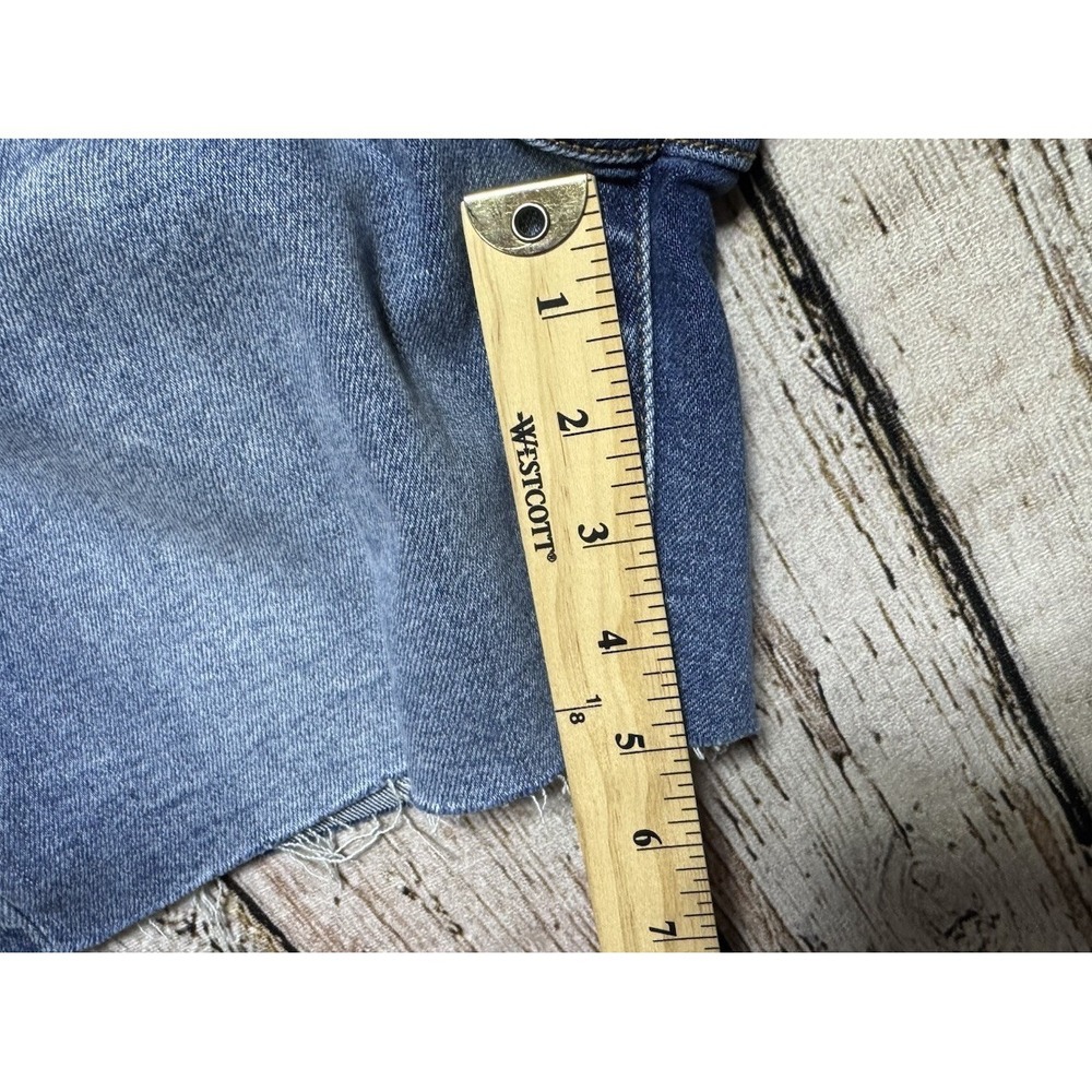 Judy Blue Women's High Waisted Sz Large Blue Denim Shorts Medium Wash NWT - Picture 6 of 7